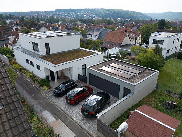 Hoval: Forschungsprojekt bestätigt - Hohe Effizienz ohne Komfortverlust mit Luft/Wasser-Wärmepumpen