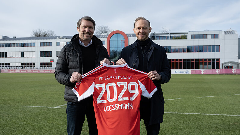 Zeichen der Kontinuität und Stärke: Viessmann Climate Solutions verlängert Partnerschaft mit dem FC Bayern München