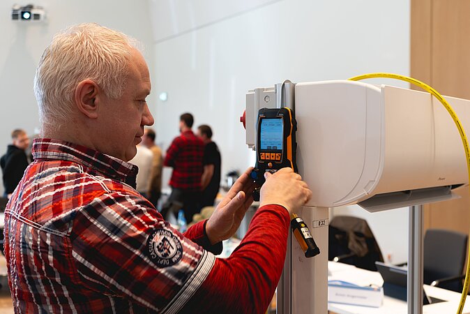 Testo Akademie: Praxisorientierte Weiterbildung im Bereich Klima-, Kälteanlagen und Wärmepumpen