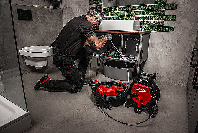 Neue Lösungen für Rohr- und Kanalarbeiten von MILWAUKEE® - M12™ Akku-Hochgeschwindigkeitsmaschine 