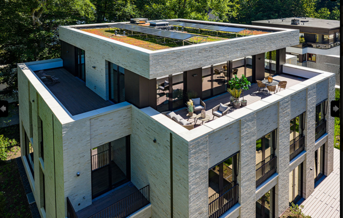 Hanseatische Architektur mit Badkomfort von hansgrohe