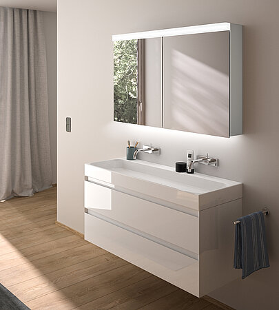 repaBAD: Neuer, eleganter und teilweise in die Wand integrierbarer Spiegelschrank ESPACE 