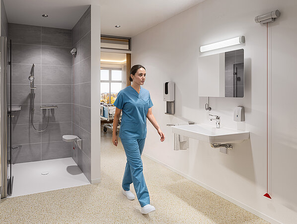 SCHELL Armaturen für Klinik, Pflege und barrierefreie Sanitärbereiche: Hygiene, Sicherheit und Bedienkomfort im Fokus