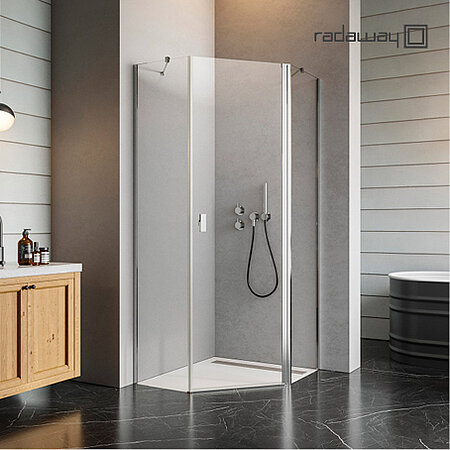 RADAWAY: Extravagante Platzwunder: Fünfeckduschen