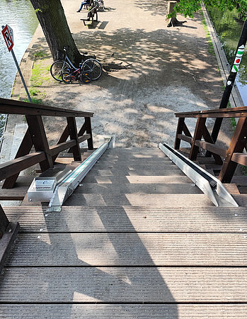Mit VeloComfort von der Fußgänger- zur Fahrradbrücke