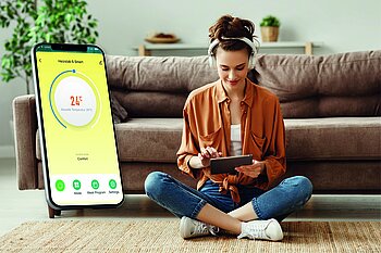 Bequem von überall aus steuerbar: Der elektrische Designheizkörper Yenga-E kann über die kostenlose App per WLAN programmiert werden – unabhängig davon, ob ein iOS- oder Android-Gerät genutzt wird.  Bild: HSK Duschkabinenbau KG