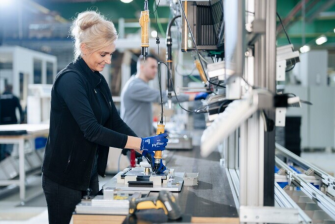 Dornbracht sucht Einrichter (m/w/d) Roboteranlagen Standort Iserlohn