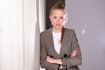 Maike Hillmer, Head of Category Management Atelier bei Dornbracht. Original-Produktdesign: Sieger Design  Copyright: Dornbracht