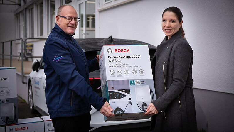  Spendenaktion von Bosch Home Comfort: Fünf Wallboxen für die Diakoniestationen