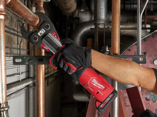 Haftungsübernahme für MILWAUKEE® Akku-Presswerkzeuge