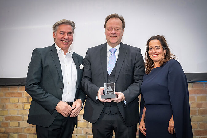 „Querschiesser“ Hans-Arno Kloep erhält den Award für sein jahrzehntelanges Wirken