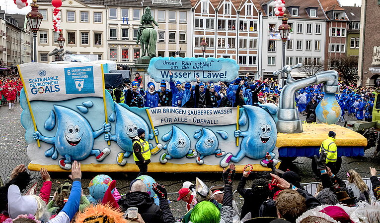 'Helau again' - Grundfos wieder beim Düsseldorfer Rosenmontagszug dabei