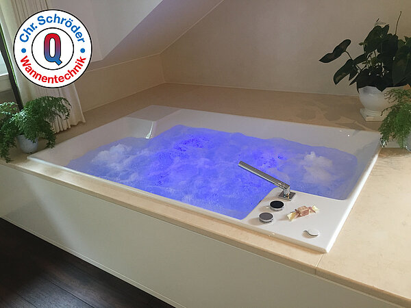 Schröder Wannentechnik: Whirlwannen und Hygiene – der springende Punkt!