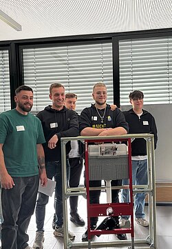 Die Gewinner des Montagewettbewerb. Bildquelle: TECE SE