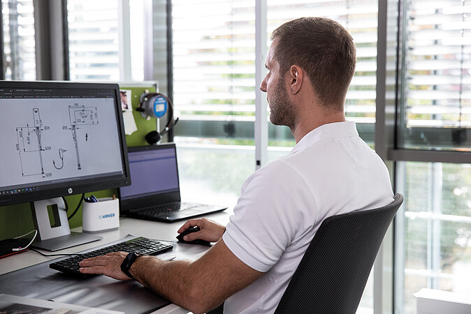 Kunden-Support via WhatsApp: HANSA erweitert Service und Beratung